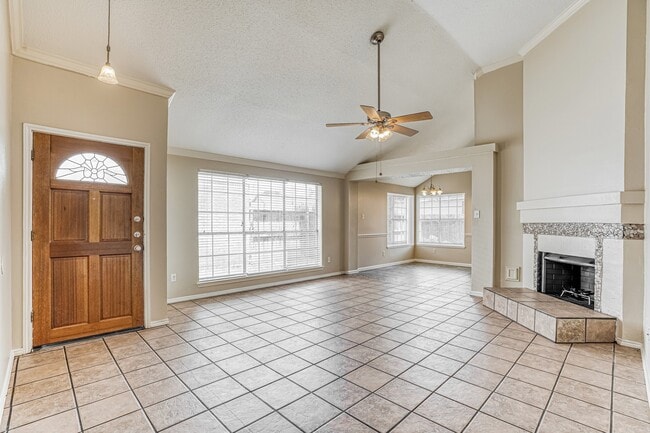 Building Photo - 18614 Seaton Dr