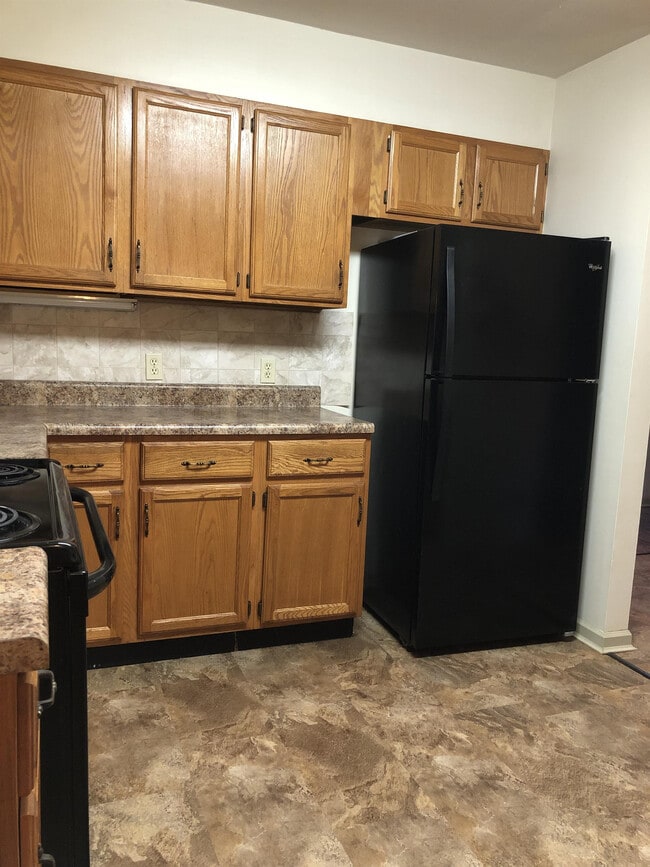 Foto del edificio - 63 Walmet Ln