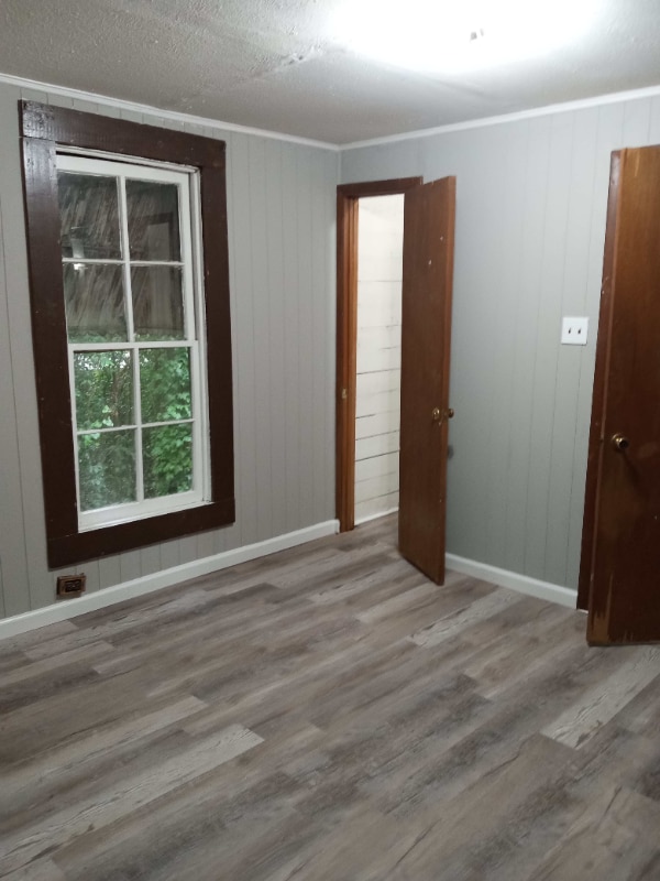 Building Photo - 712 Church Ave