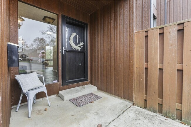 Building Photo - 4765 Smoketalk Ln