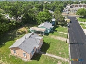 Building Photo - 1410 Mulford St