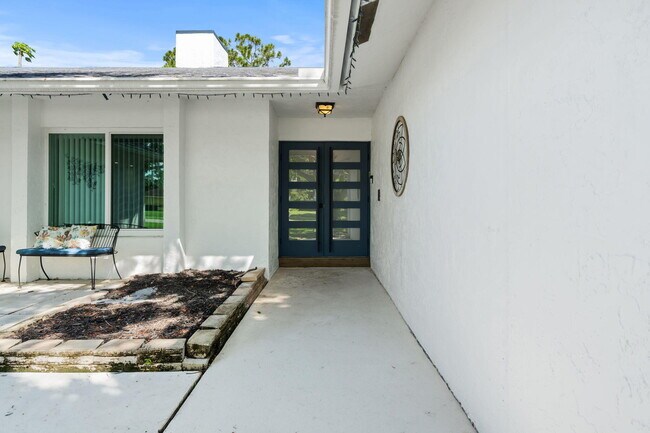 Building Photo - 13948 Ishnala Cir
