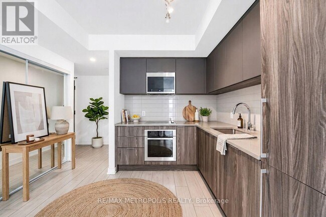Photo du bâtiment - 2033 Kennedy Rd
