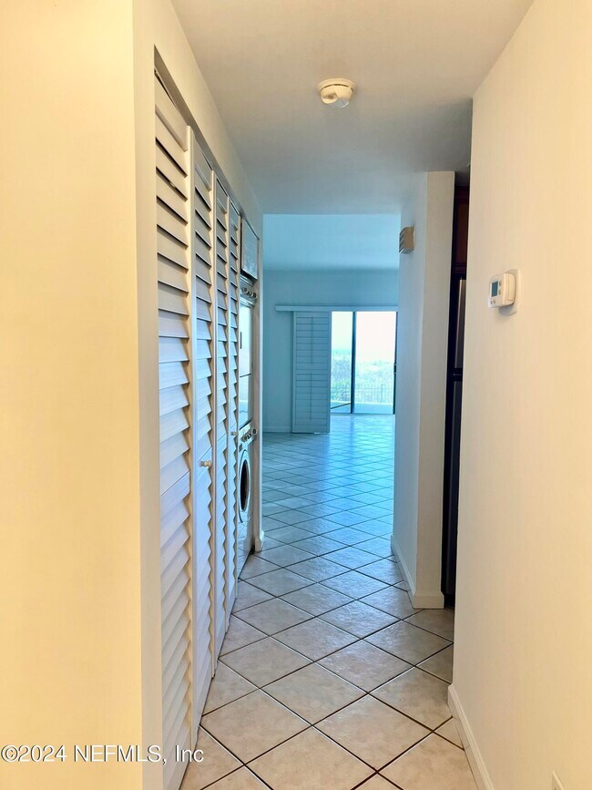 Foto del edificio - 829 1st St S