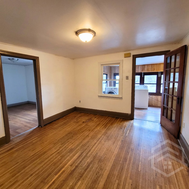 Building Photo - 2-Bedroom with a Fenced Yard!!