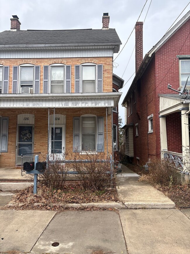 Building Photo - 124 S Walnut St