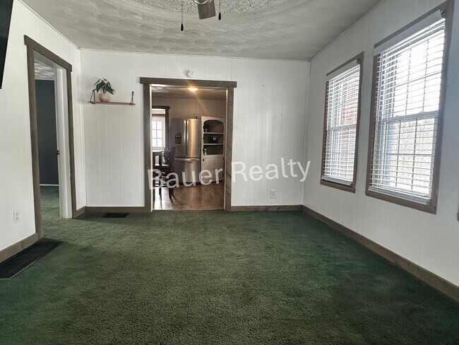 Foto del edificio - Three Bedroom, Country Setting