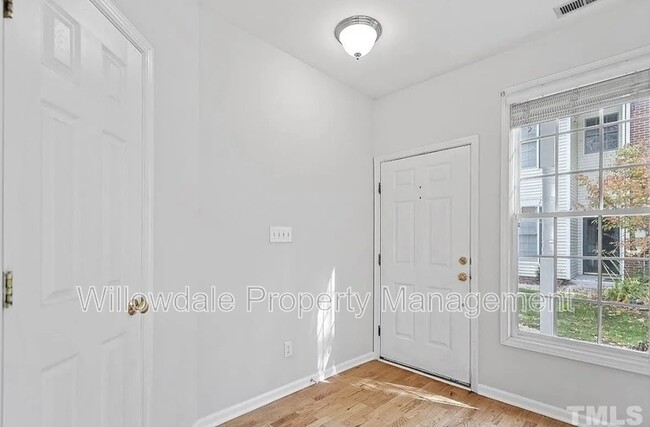 Building Photo - 3313 Kudrow Ln