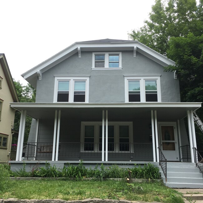 Building Photo - 1919 Plainfield Ave NE