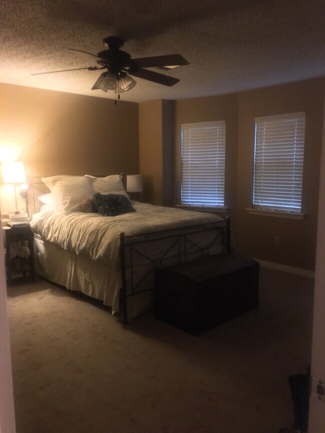 Main Bedroom - 213 W 9th Ave