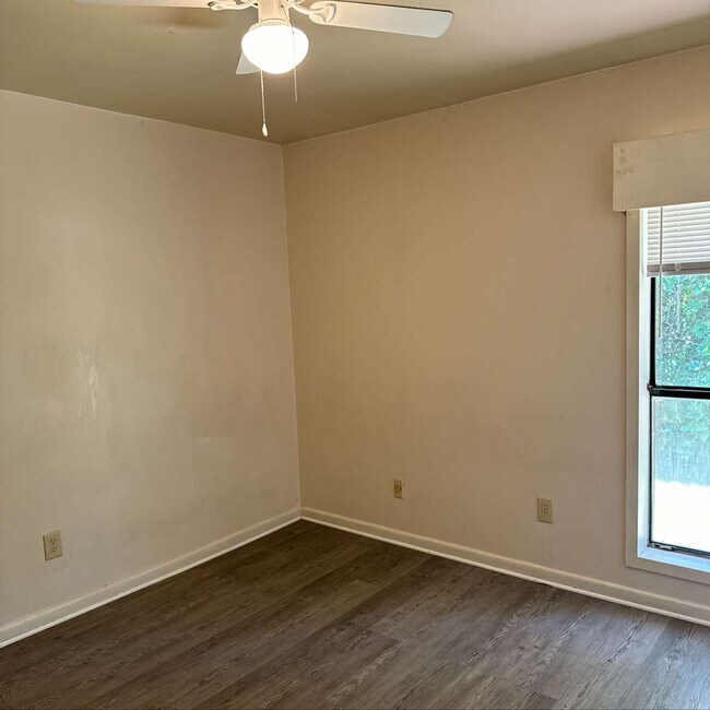 Building Photo - 3115 Zachry Ave