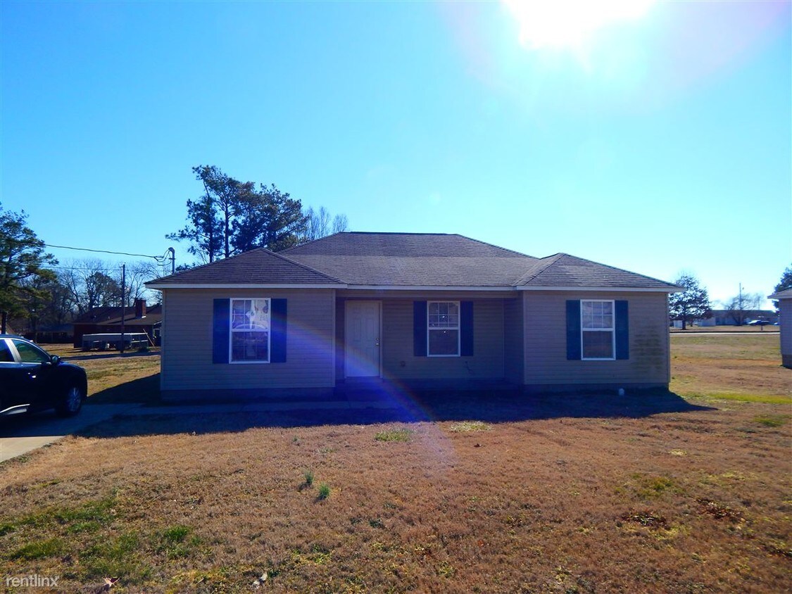 37 Stout Cv, Covington, TN 38019 House Rental in Covington, TN