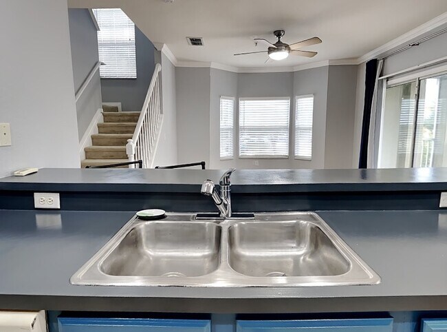 Photo - 2550 Grand Central Pkwy Townhome