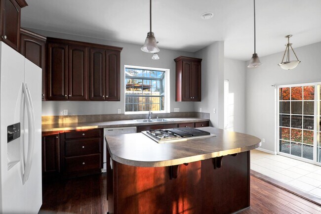 Foto del edificio - 3 Bed 2.5 Bath - Fireside - RV/Boat Parking - Fort Nugent Park