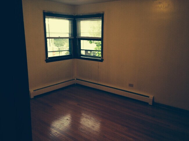 Dormitorio 1 - 7450 Franklin St