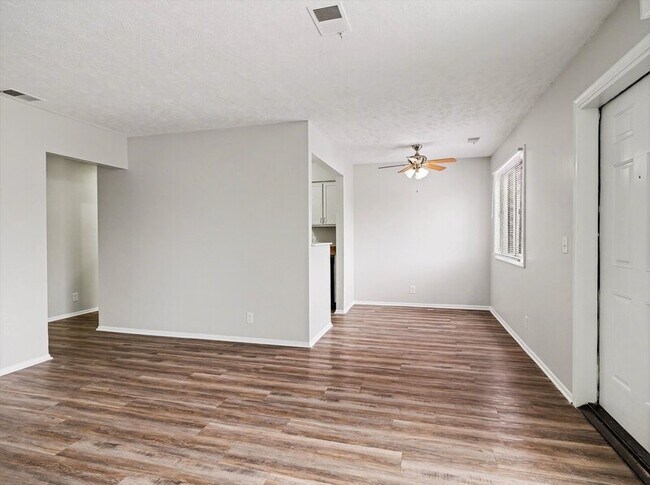 Foto del edificio - 11718 Arbor St