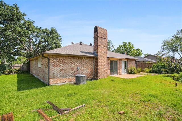 Building Photo - 4065 Post Dr