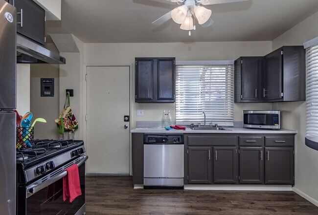 Foto del edificio - Nob Hill