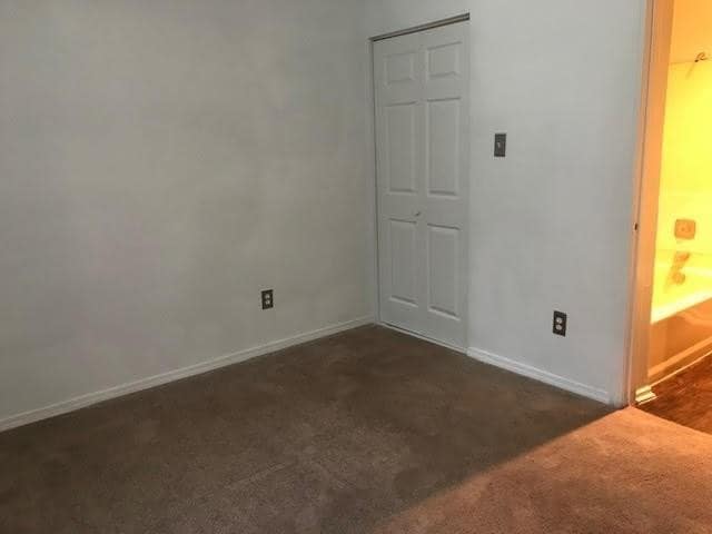 Primary Photo - 1400 Darr St