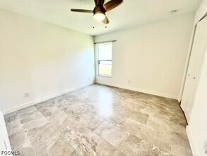 Building Photo - 4622 SW 7th Pl
