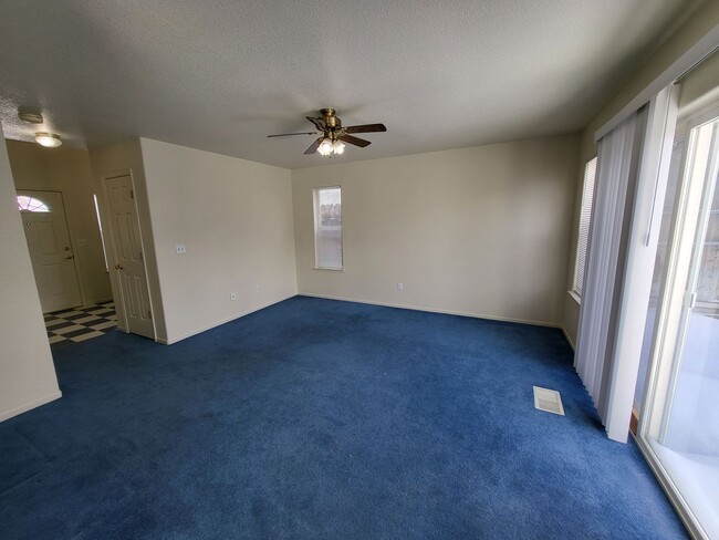 Building Photo - Spacious Home Now Available! 3066 Double T...