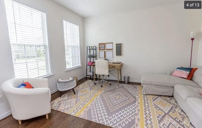 Building Photo - 5000 Maben Hill Ln