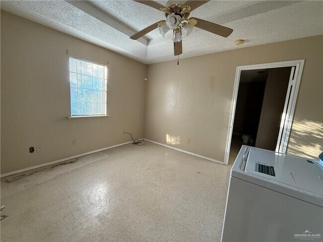 Foto del edificio - 3008 Katrina Ave