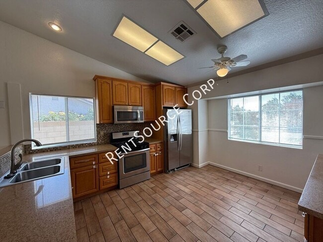 Building Photo - 40333 Argyle Ln