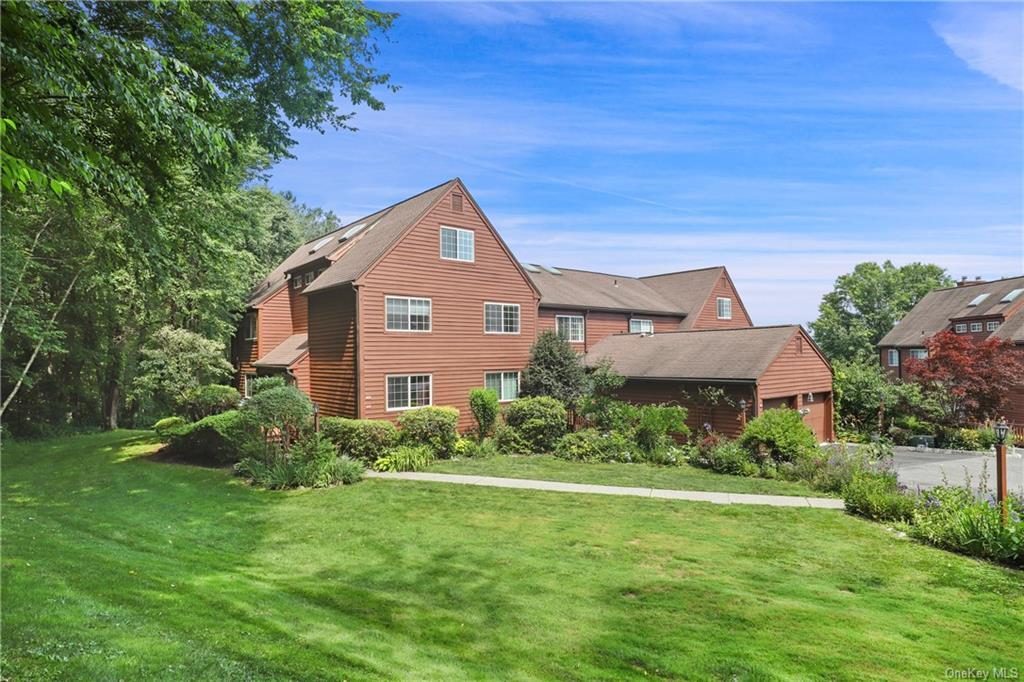 Primary Photo - 806 Orchard Hill Ln