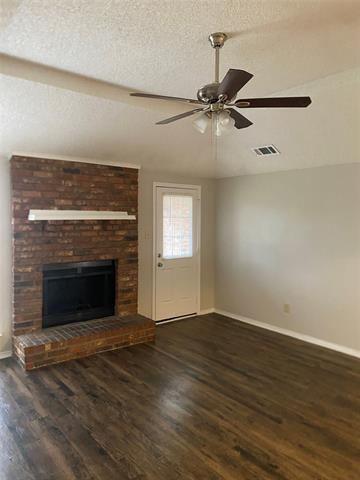 Building Photo - 104 Mesa Moor Dr