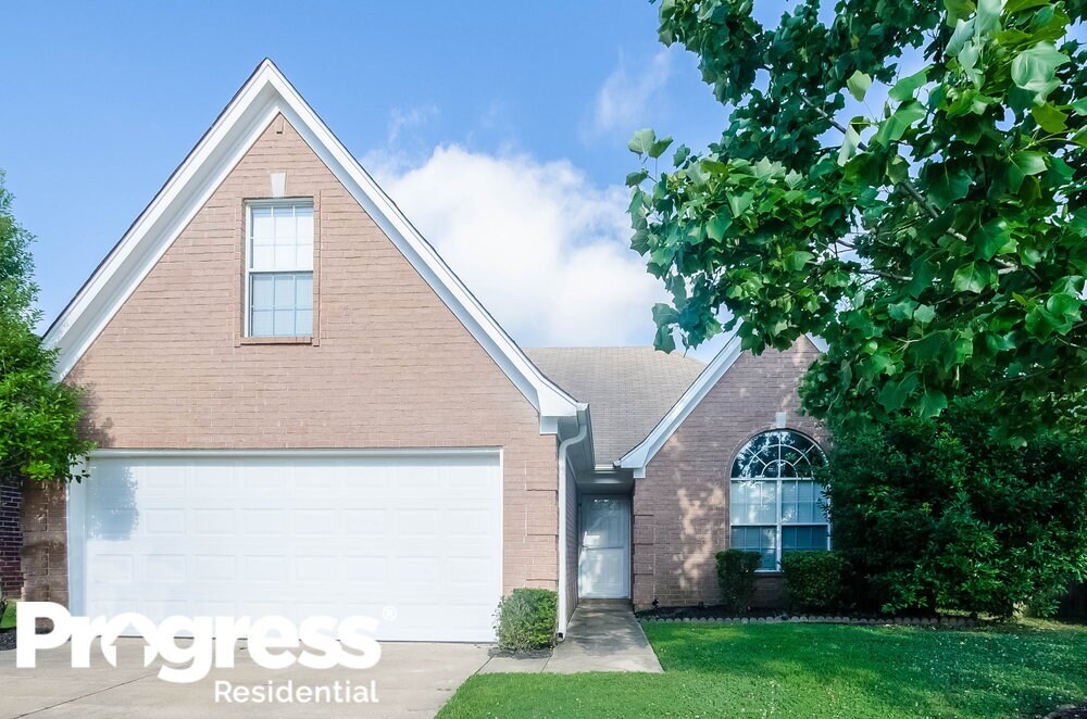 8459 Cross Point Dr, Olive Branch, MS 38654 House Rental in Olive