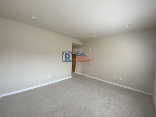 Building Photo - 875 E 78th Ave