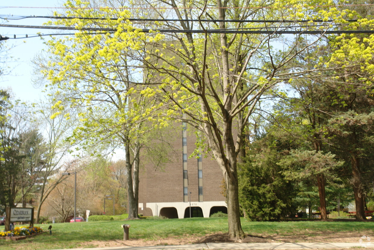 Foto del edificio - Cedarbrook Park Apartments