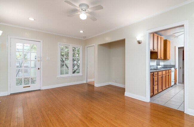 Foto del edificio - 1326 N Edgemont St