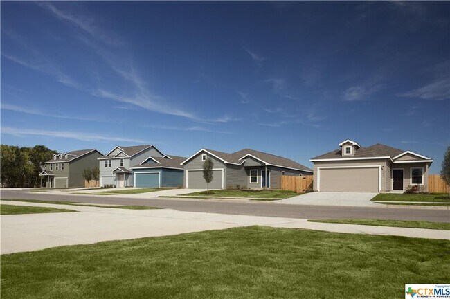 Building Photo - 837 Piney Bend