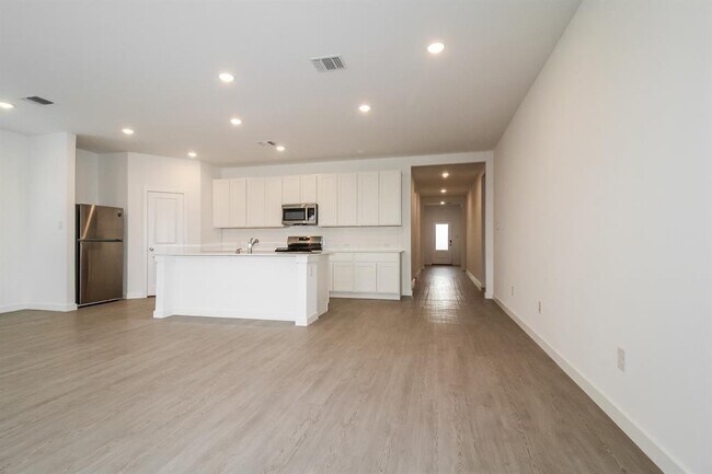 Foto del edificio - 1912 Ponderosa Pne Ln