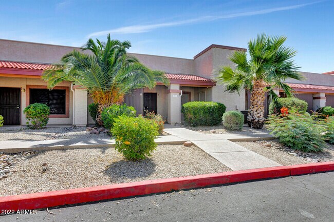 Foto del edificio - 1440 N Idaho Rd