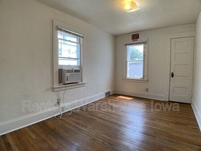 Building Photo - 2640 Cottage Grove Ave