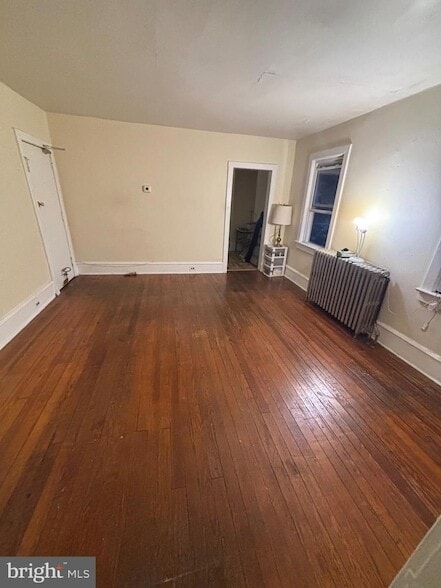 Building Photo - 422 Victoria St