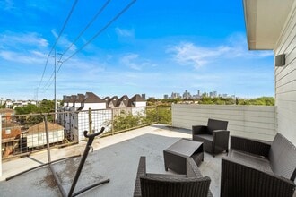 Building Photo - 4621 Chartres St