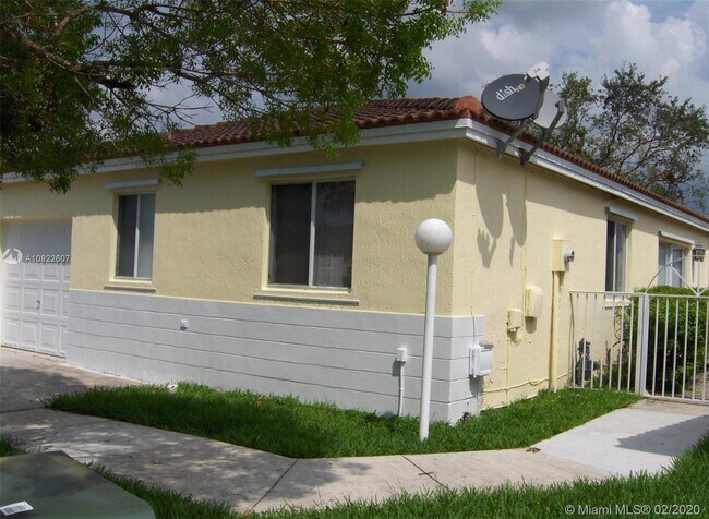 Foto del edificio - 17171 SW 139th Ct