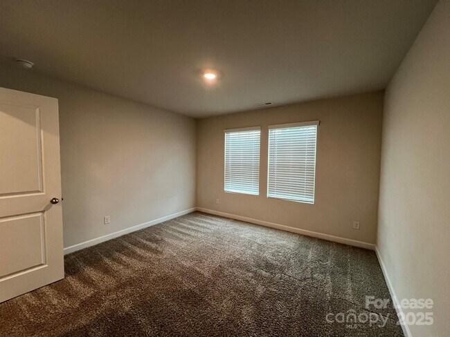 Building Photo - 12516 Stoneybrook Station Pkwy