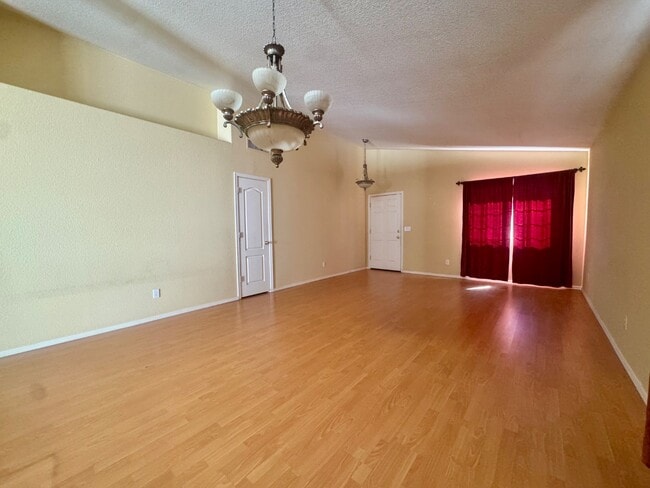 Foto del edificio - 1980 W Cholla Estate Dr