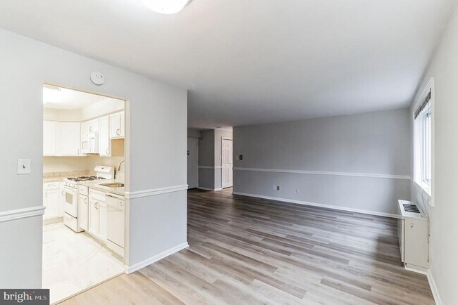 Foto del edificio - 750 S Dickerson St