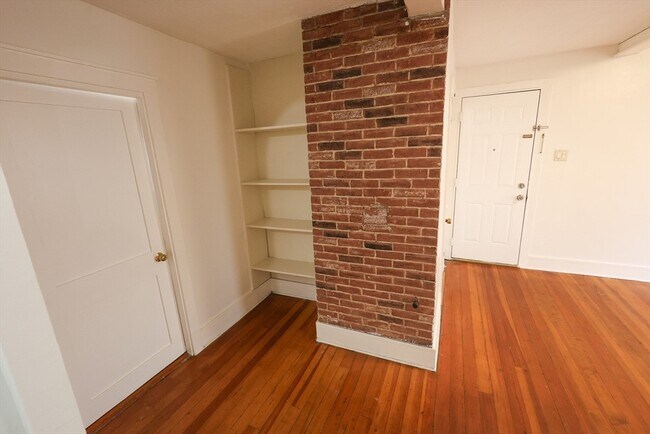 Foto del edificio - 498 Whipple St