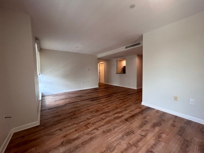 Building Photo - 1008 Massachusetts Ave
