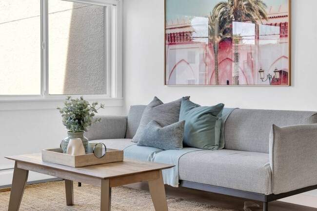 Building Photo - 45 E 16th Ave