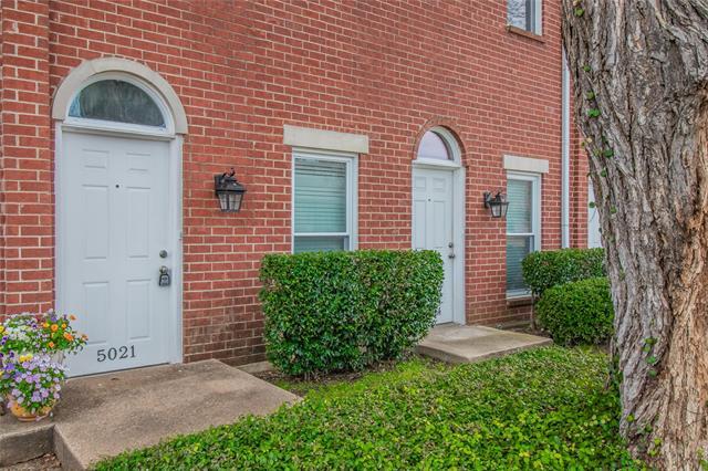 Primary Photo - 5021 Birchman Ave
