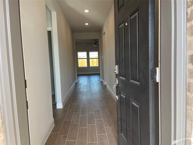 Building Photo - 817 Birdie Dr