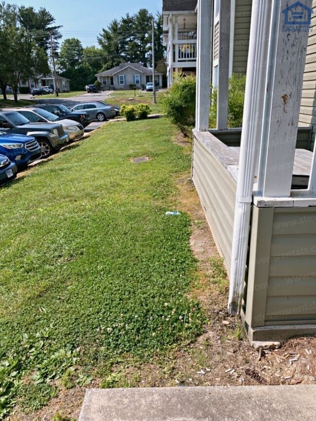 Foto del edificio - 430 Oriole Dr